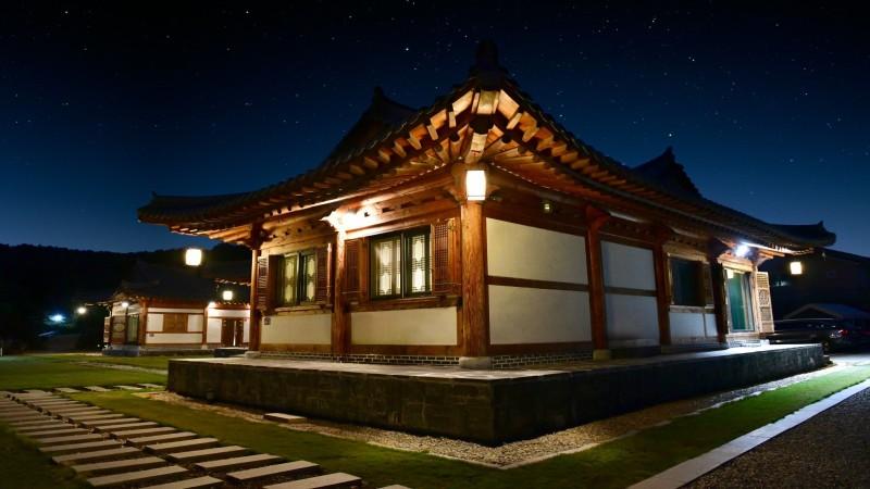 세종 보섬가한옥펜션 (Sejong Bossumga Hanok Pension)