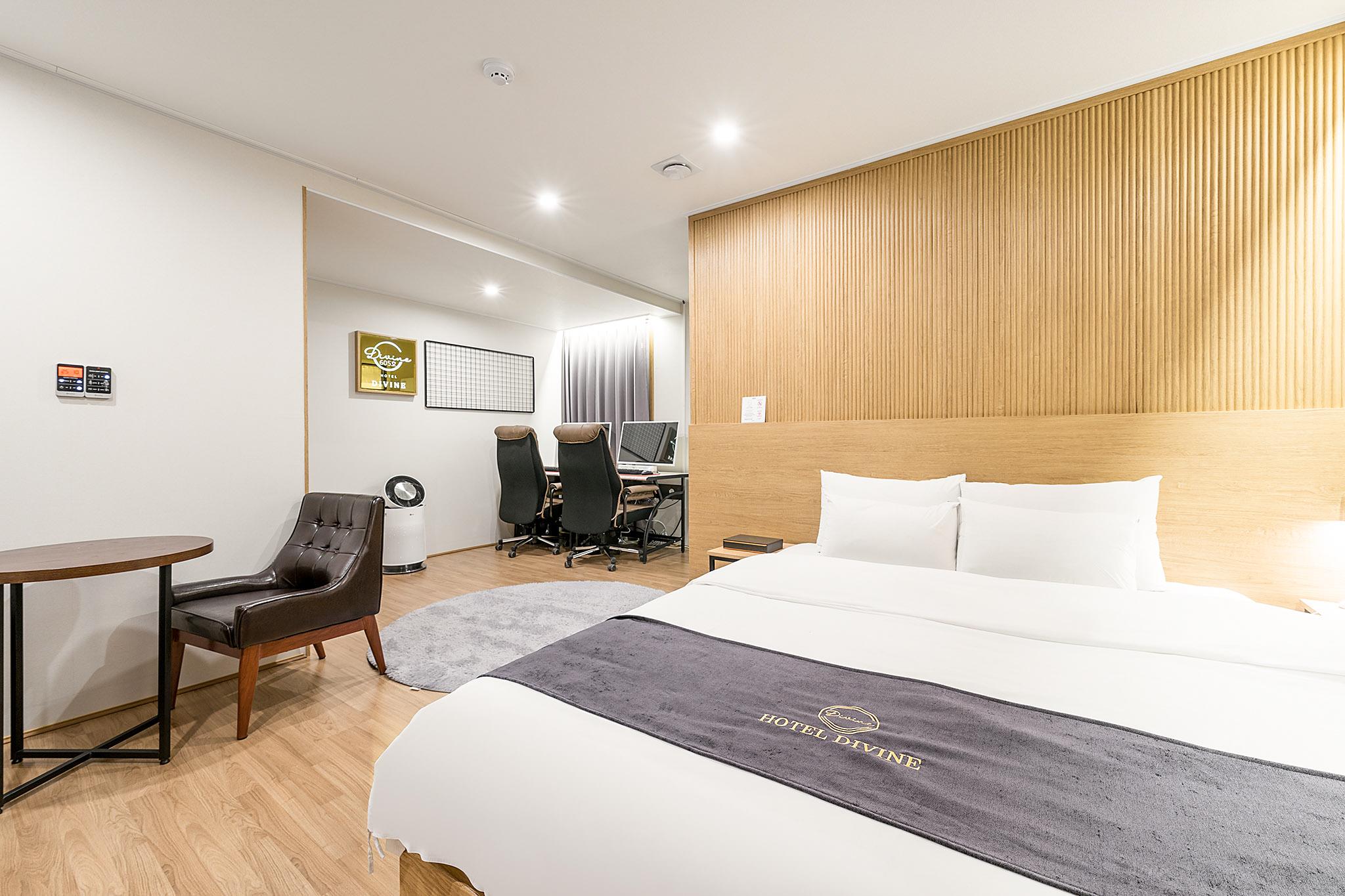 광주 디바인 호텔 (Gwangju Divine Hotel)
