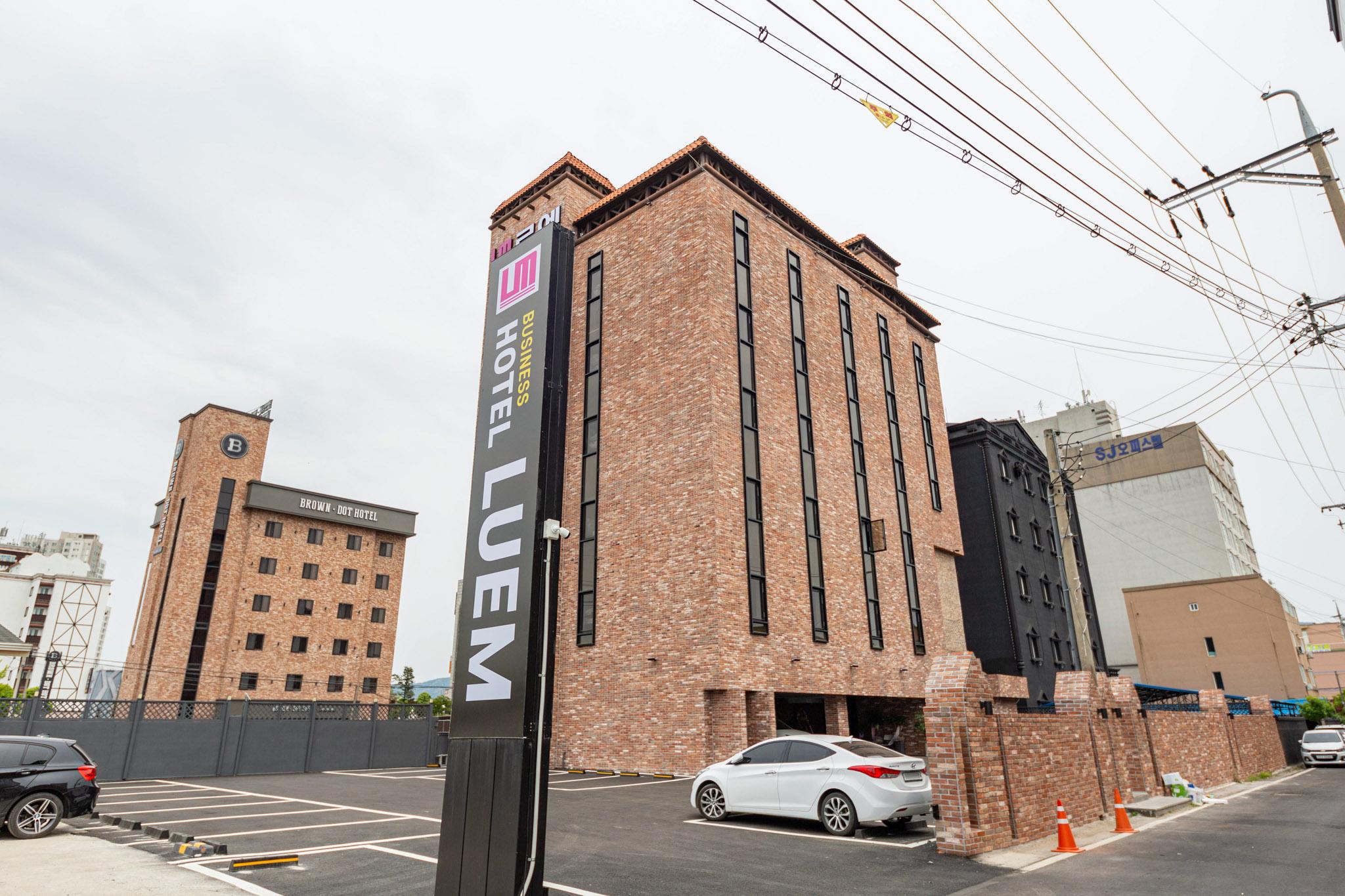 루엠 호텔 충주역점 (Chungju Station Ruem Hotel)