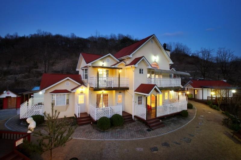 문경 리앙스펜션 (Mungyeong Reance Pension)