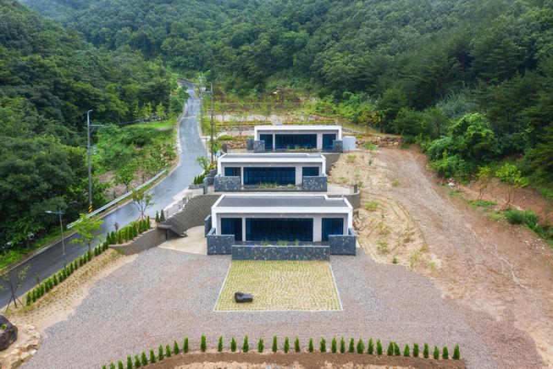 포항 소휴풀빌라 (Pohang Sohyu Pool Villa)