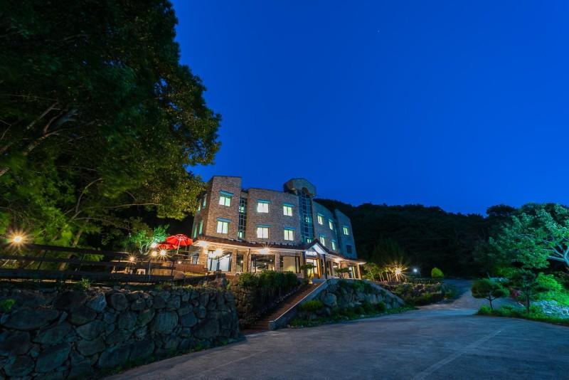 구례 후니게스트하우스펜션 (Gurye Huni Guesthouse Pension)