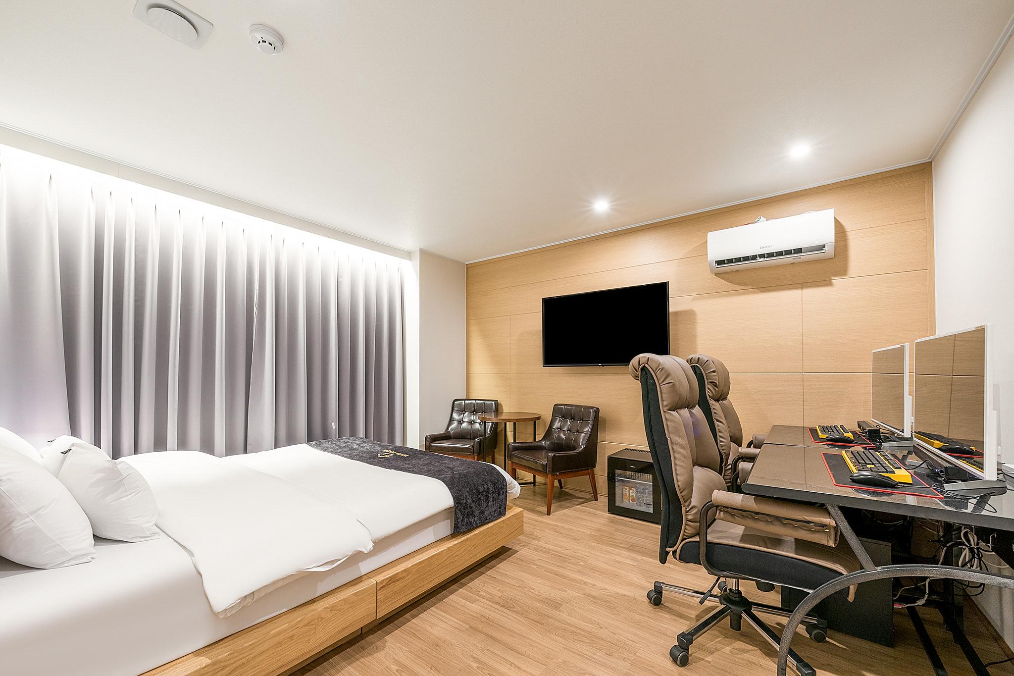 광주 디바인 호텔 (Gwangju Divine Hotel)