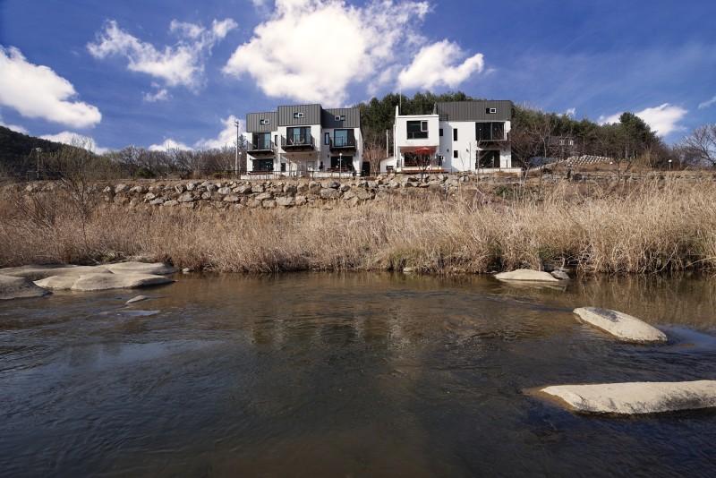 공주 고운풍경펜션 (Gongju Gowoon Poongyeong Pension)