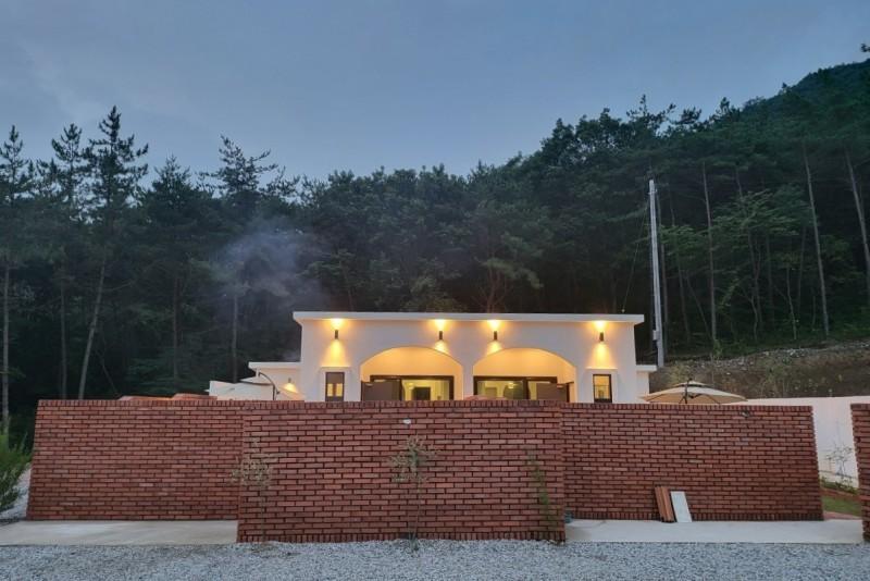 고창 델루나관광펜션 (Gochang Del Luna Tourist Pension)