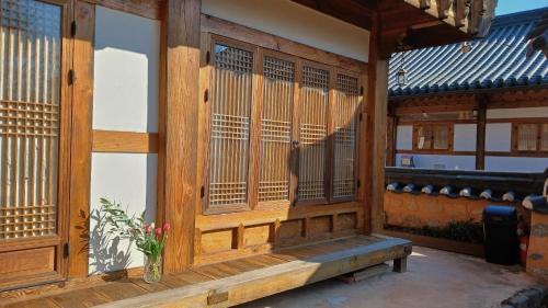 한지 꿀잠 (Hanji Gguljam)
