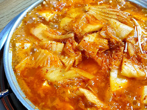 꿀돼지김치찌개