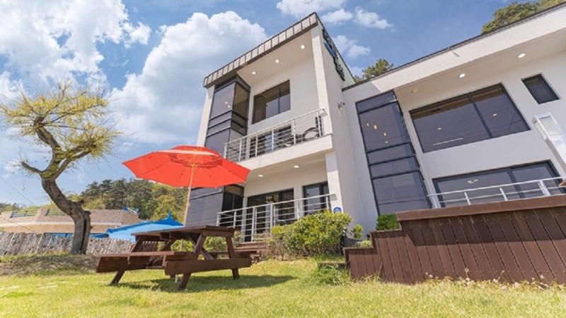 울진 라메르펜션 (Uljin La Mer Pension)