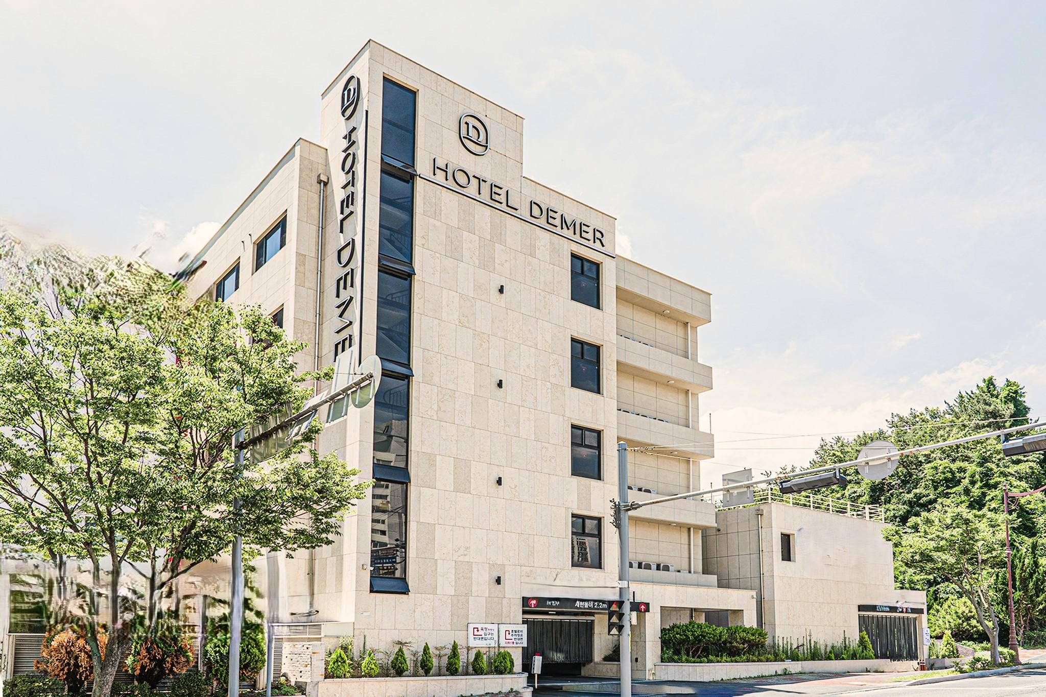 호텔 드메르 (Hotel Demer Mokpo)