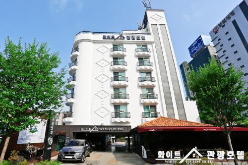 전주 화이트 관광 호텔 (White Tourist Hotel)