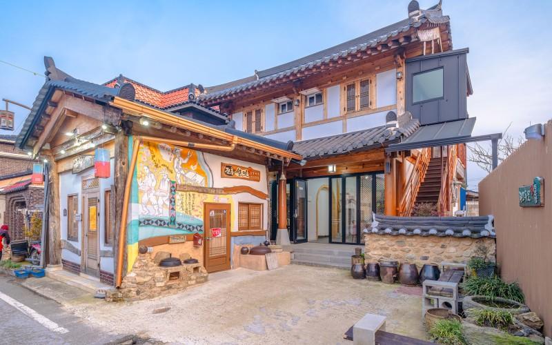 나주 달과별 한옥펜션 (Naju Moon and Star Hanok Pension)