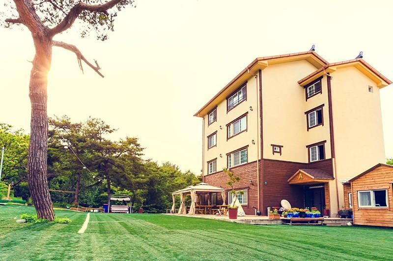 용인 로드47펜션 (Yongin Road 47 Pension)