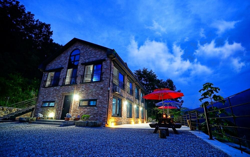 하늘정원 펜션 (imsil haneuljeongweon pensyeon)