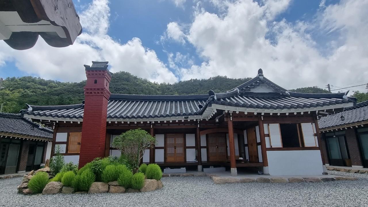 해남 무선동 한옥마을 제비 (Haenam Hanokmaeul Swallo)