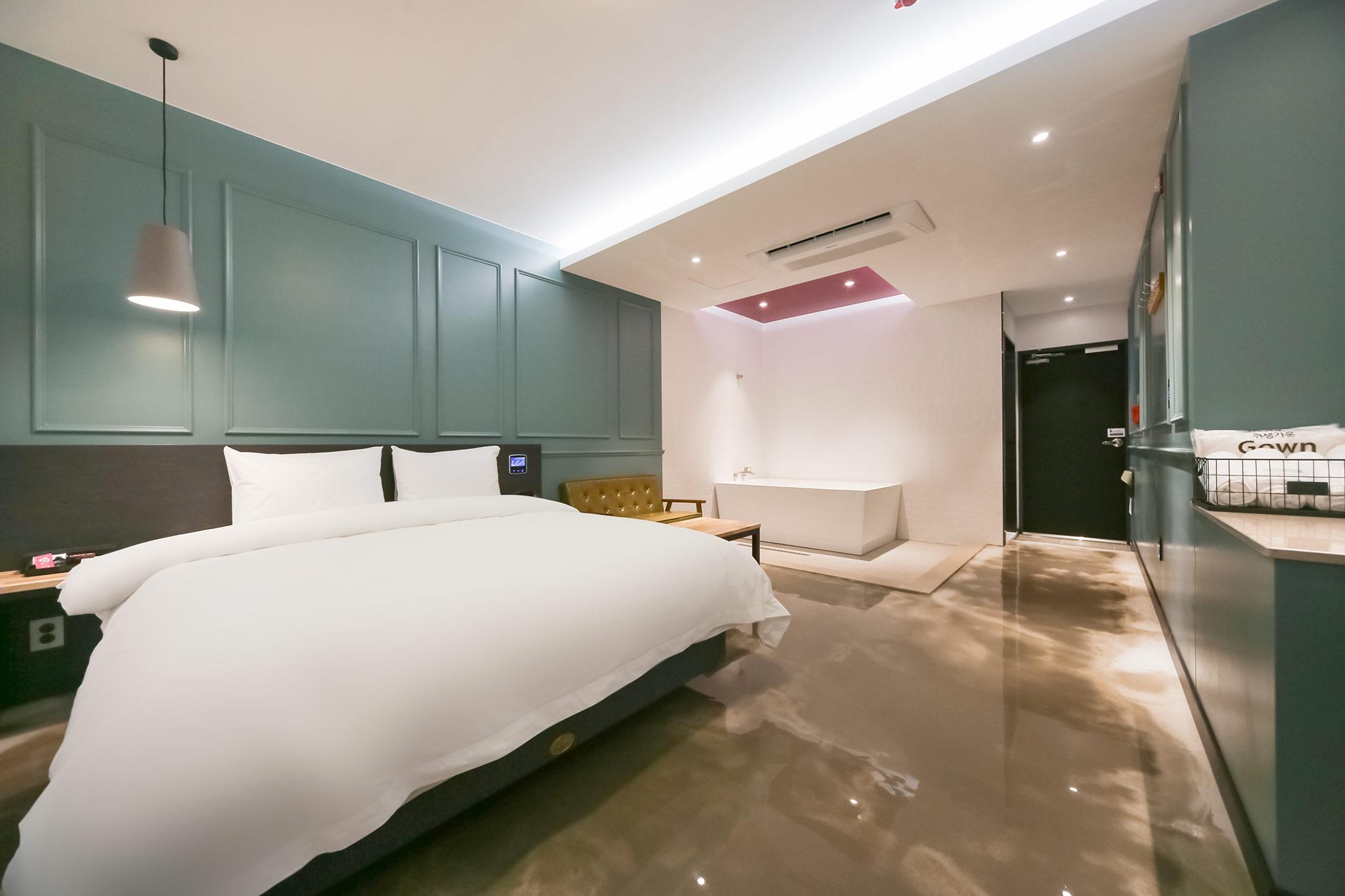 김천 호텔 이상 (Gimcheon Hotel Esang)
