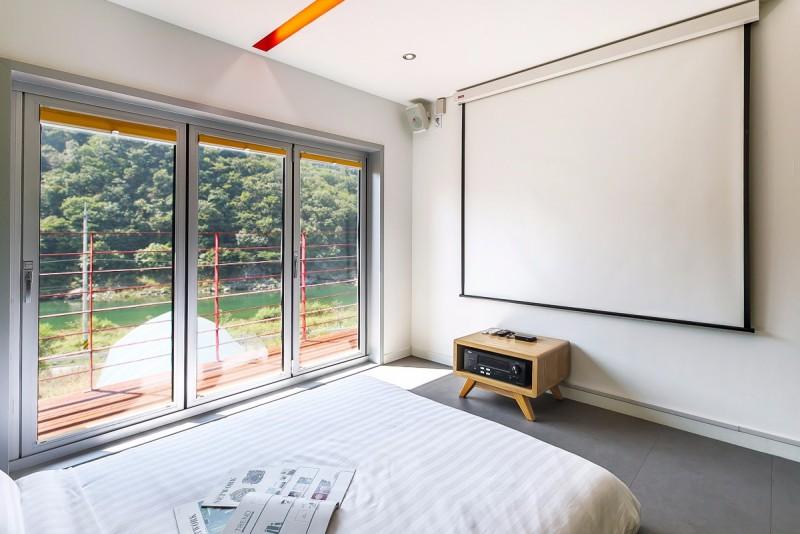 홍천 빌리지736펜션 (Hongcheon Village 736 Pension)