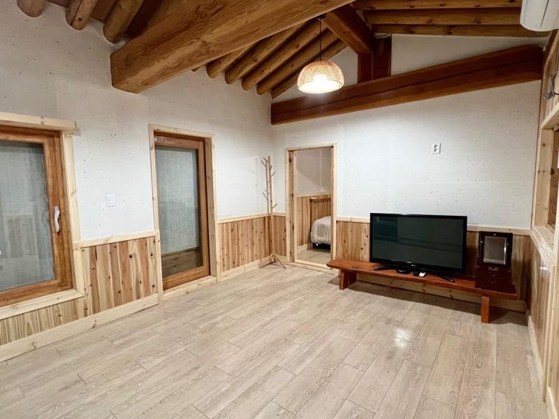 단양 단양정한옥펜션 (Danyang Danyangjeong Hanok Pension)