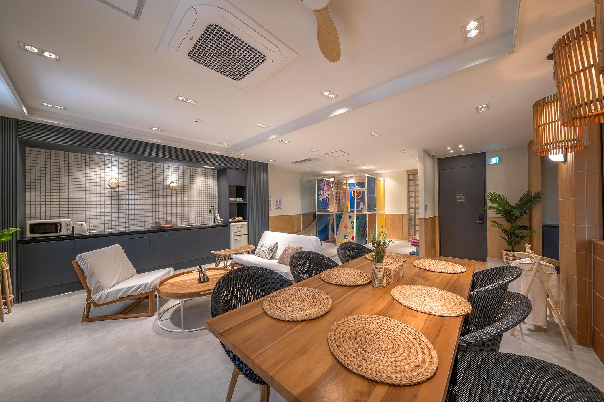천안 감성무인호텔 온화 어반트디자인 (Cheonan Self Check-in Hotel Onhwa Avant Design)