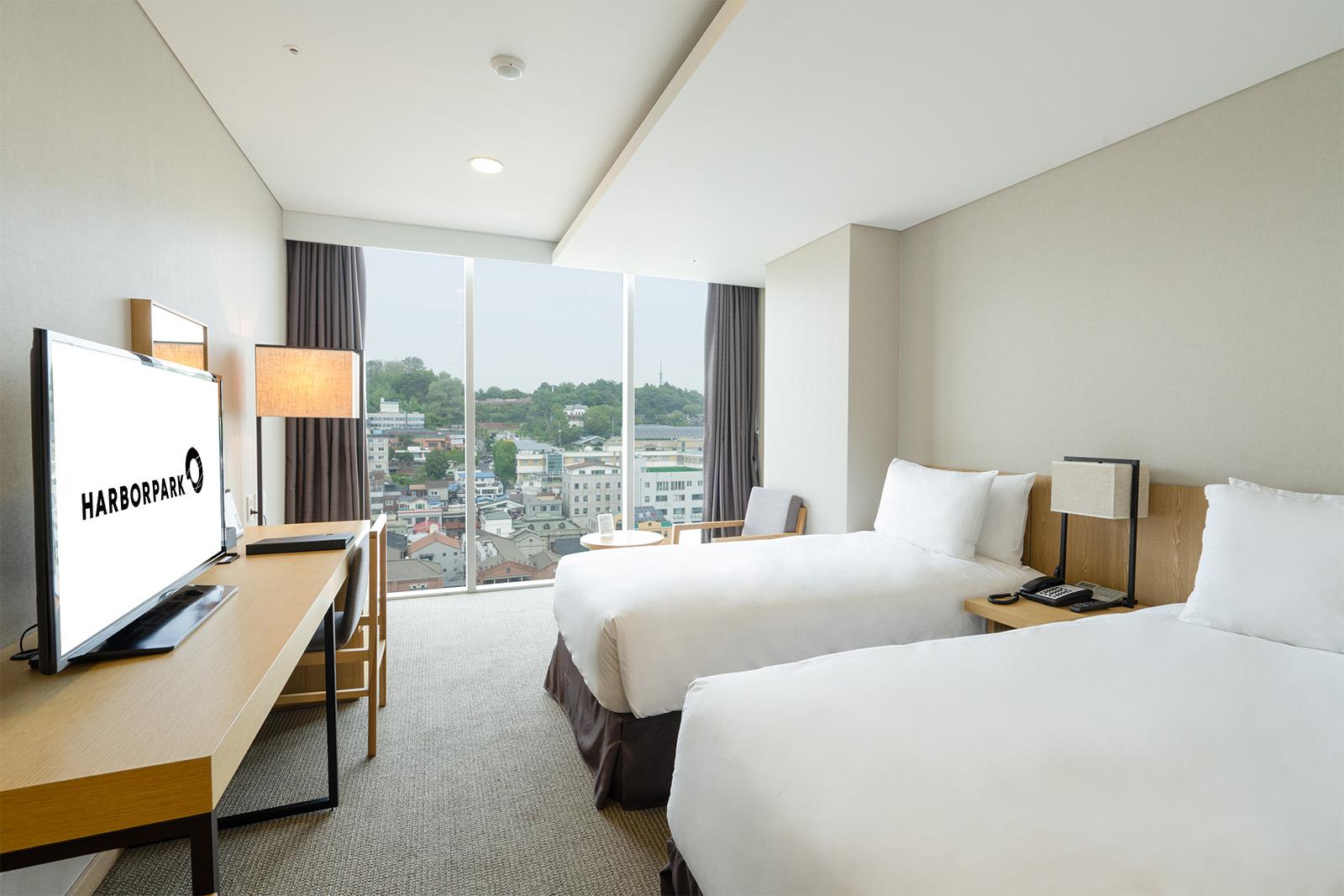 하버 파크 호텔 (Harbor Park Hotel)