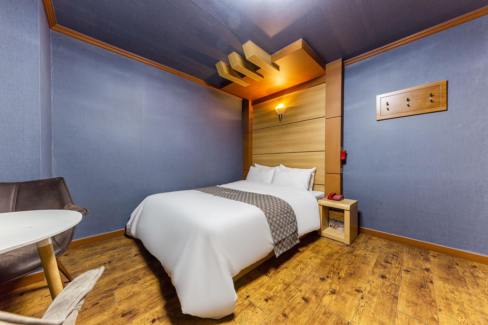 청주 예쁜모텔 (Cheongju Yeppeun Motel)