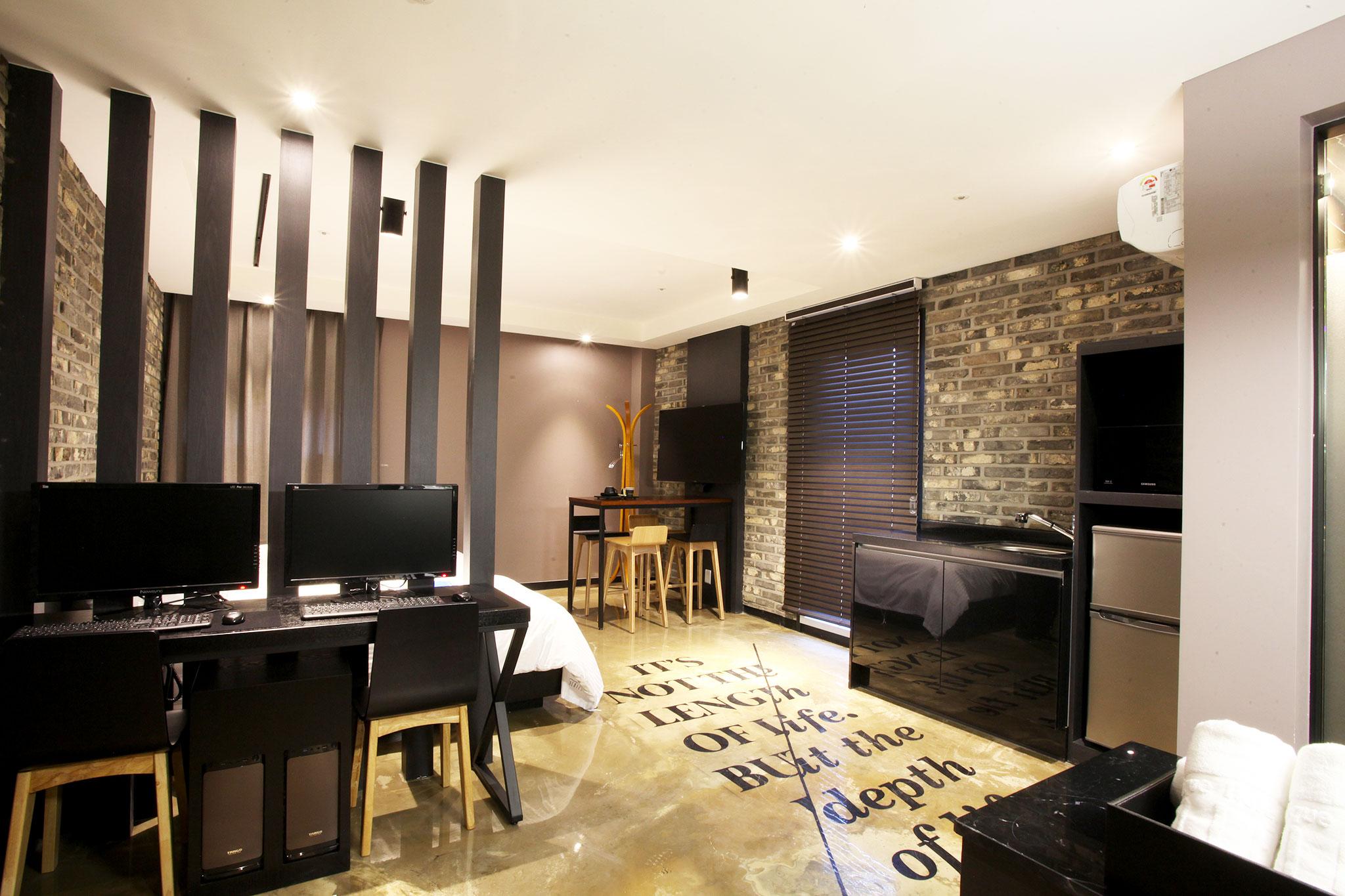 안산 Boutique Hotel 레니엘 (Ansan Boutique Hotel Reniel)