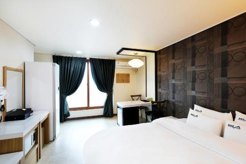 전주 화이트 관광 호텔 (White Tourist Hotel)