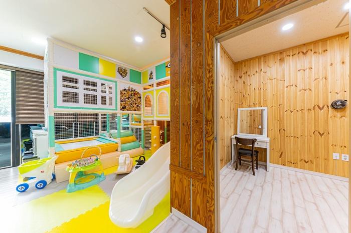 Sanmaru Kids Pension