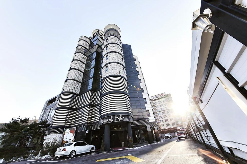 호텔 피카소 (Hotel Picasso)