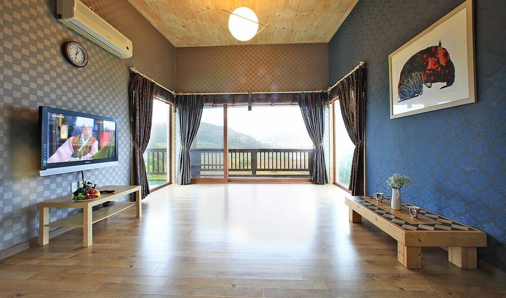 태안 마리모 펜션 (Taean Marimo Pension)