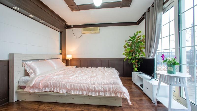 강화 석모도 풍차마을펜션 (Ganghwa Seongmodo Windmill Village Pension)
