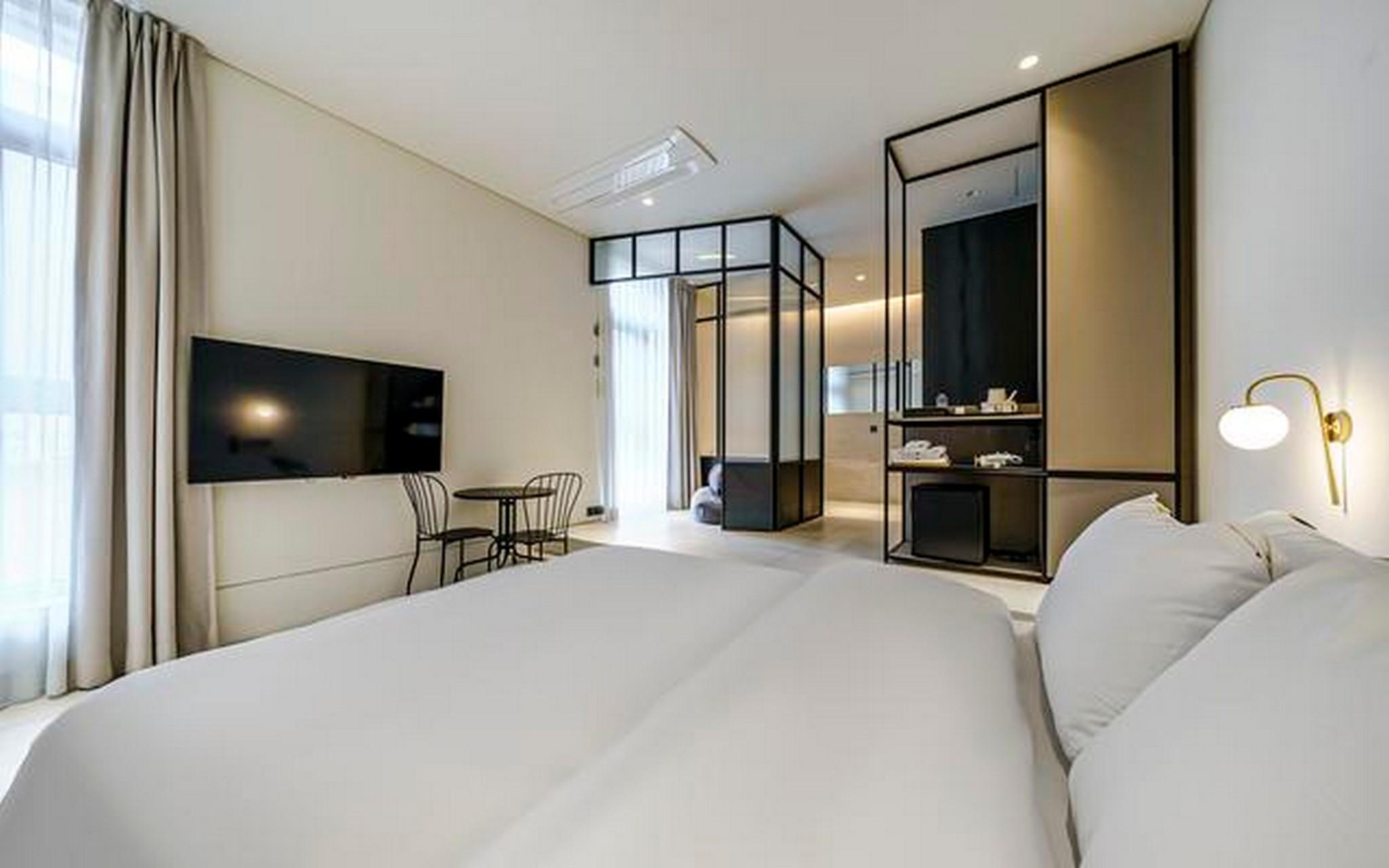 호텔 리브레 (Hotel Libre)