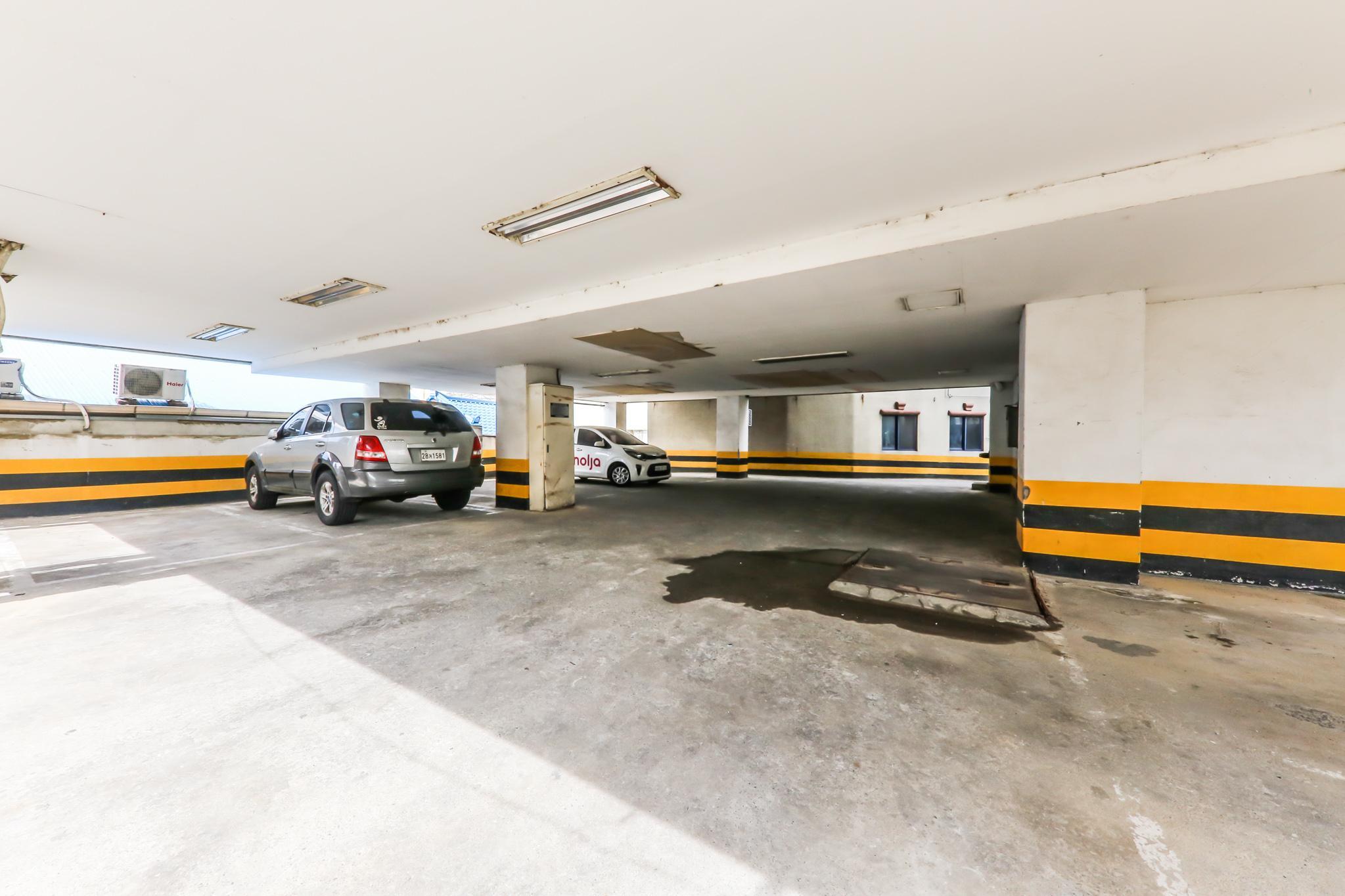 천안 화이트캐슬 (Cheonan White Castle)