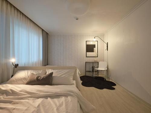 조이풀스테이  (joyfulstay)