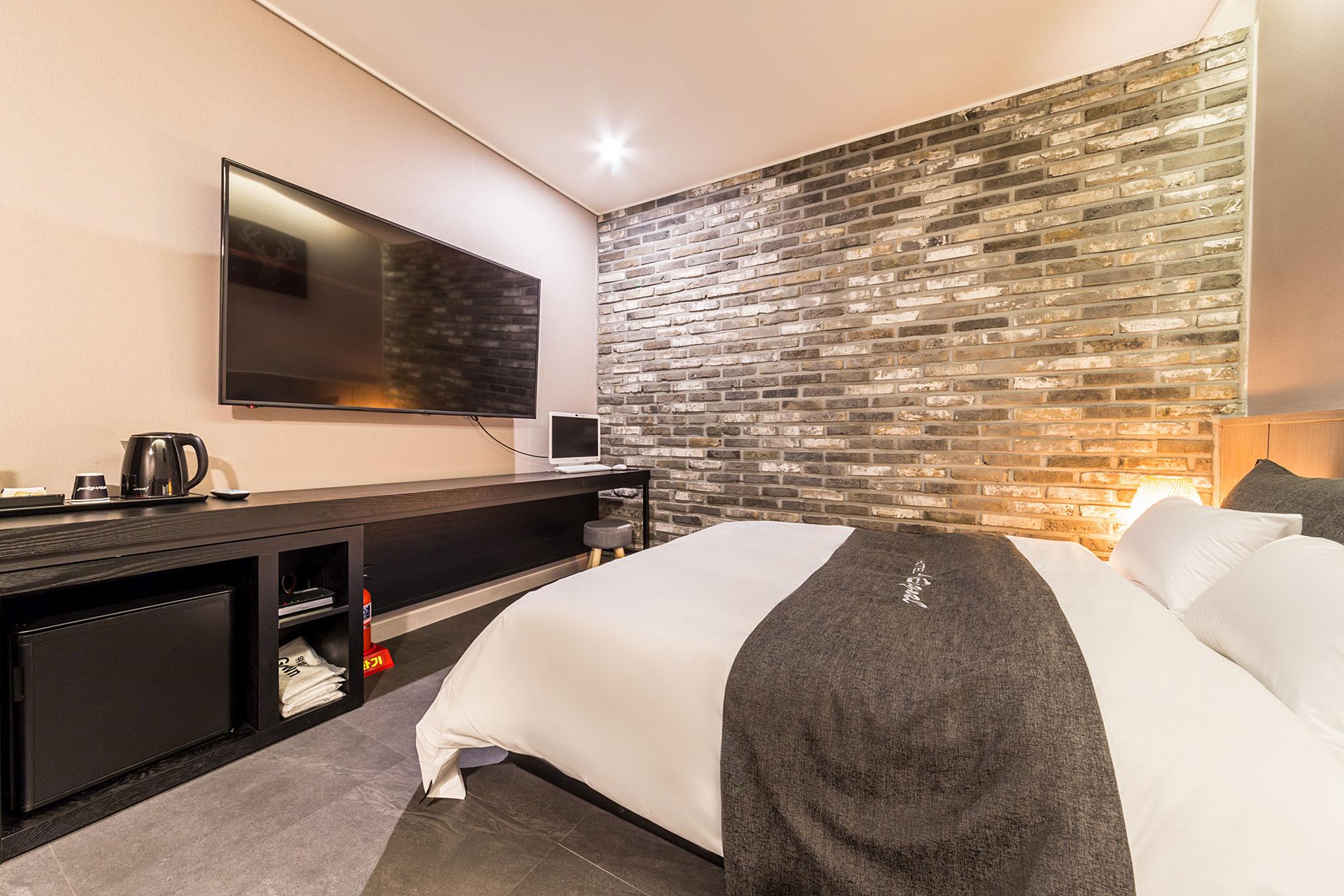 호텔 시그널 (Hwaseong Signal)