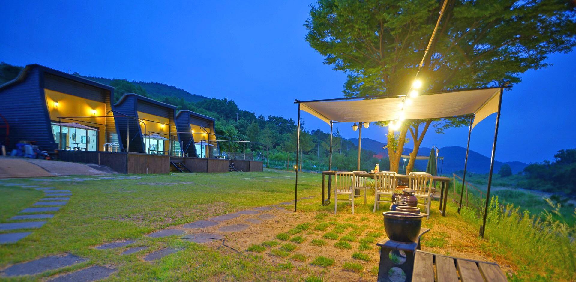 크레파스 펜션 (ceongju keurepaseupensyeon)