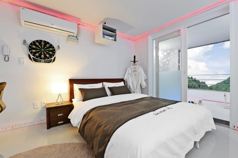 가평 풀빌라&글램핑랜드 (Gapyeong Pool Villa Glamping Land)