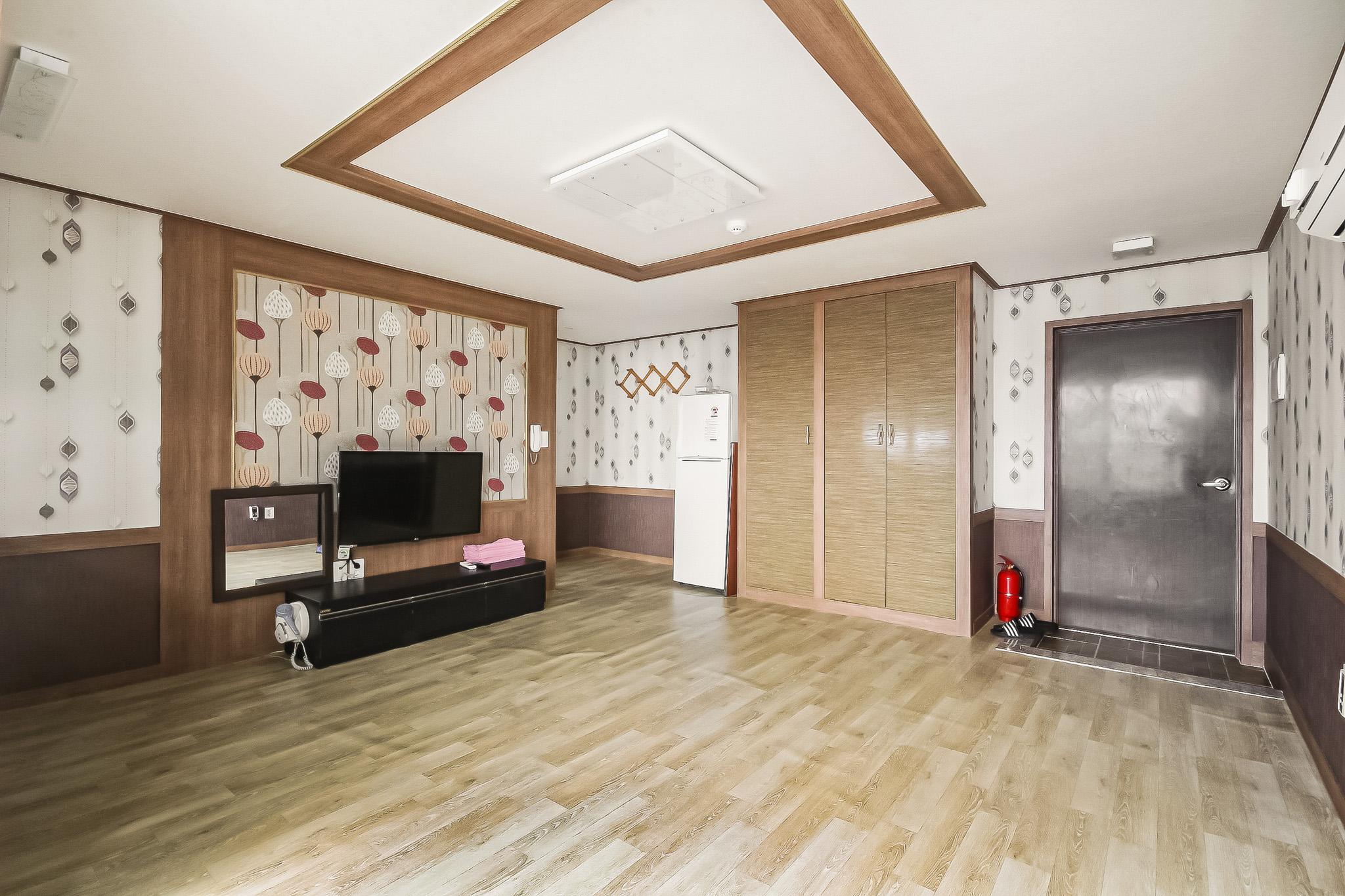 울릉 섬마을 펜션 (Ulleung Island Village Pension)