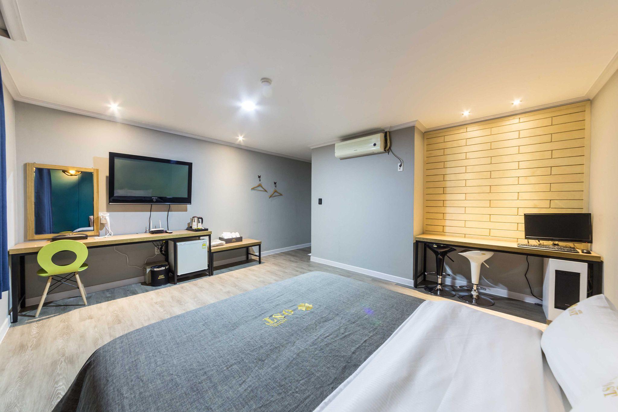 OST 호텔 (OST Hotel)