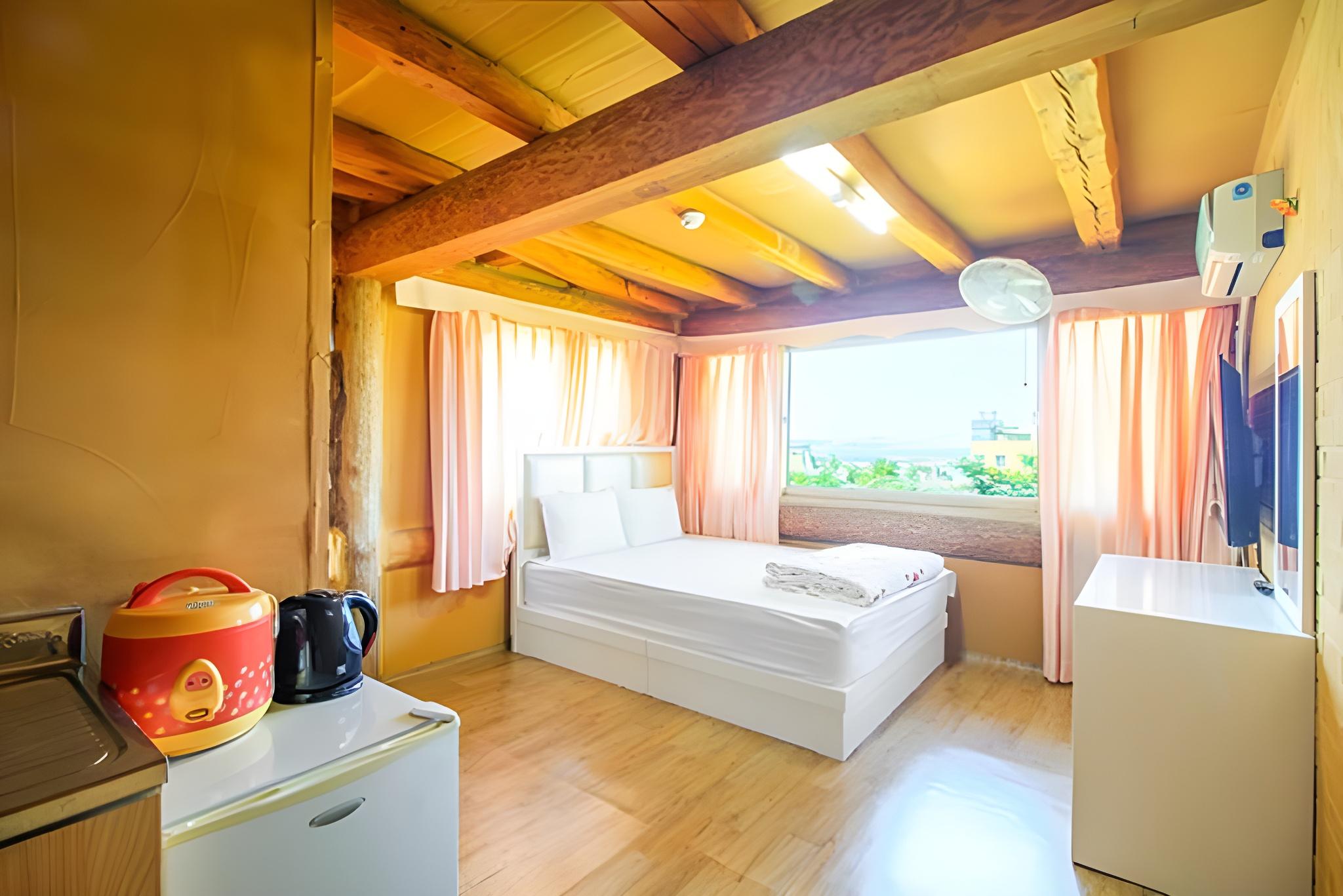 양양 해변산장펜션 (Yangyang Haebyeonsanjang Pension)