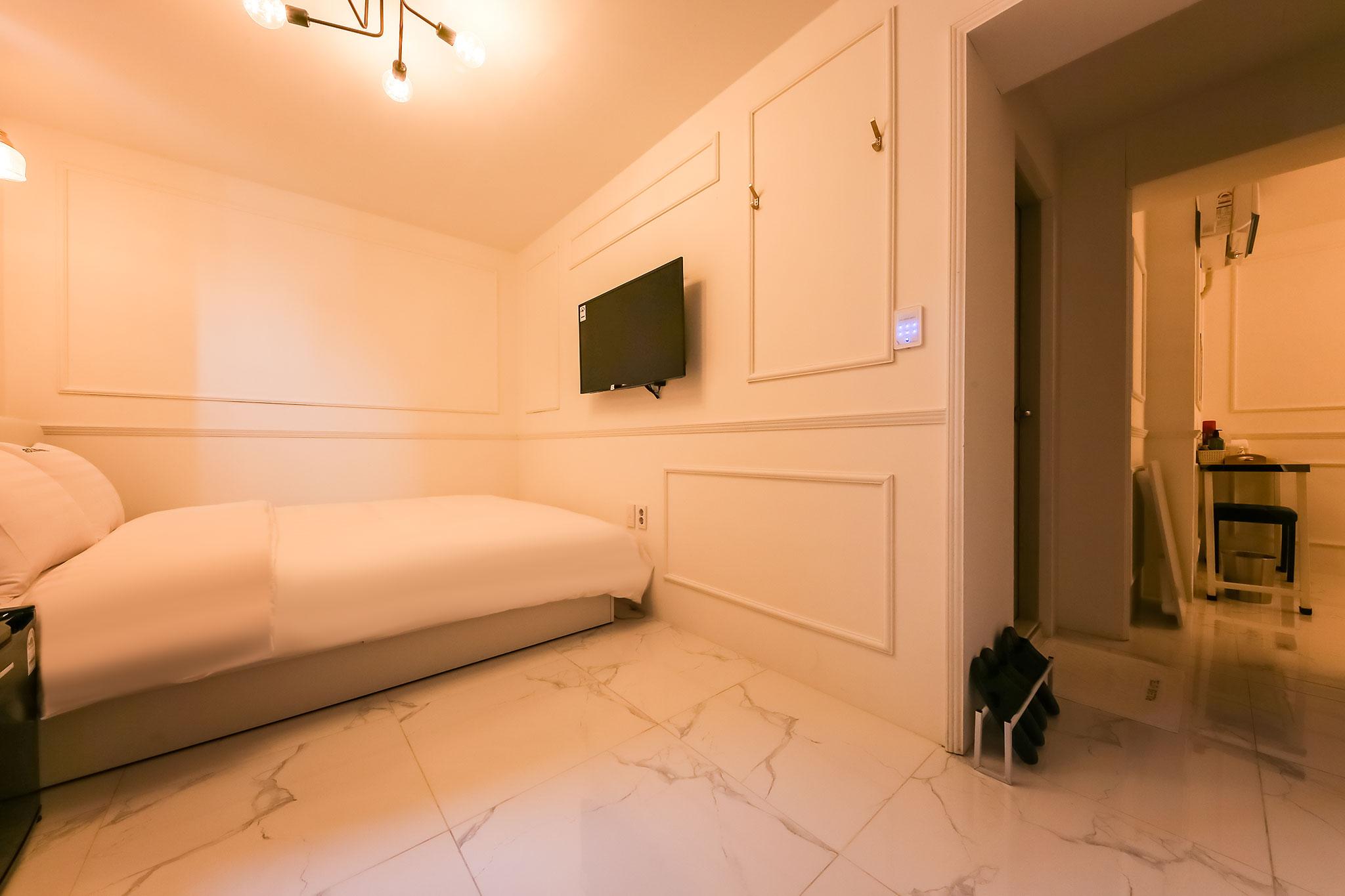 아산 로렌스 호텔 (Asan Lawrence Hotel)