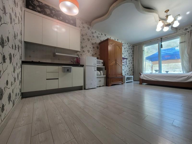 포천 산정파인트리펜션 (Pocheon Sanjeong Pine Tree Pension)