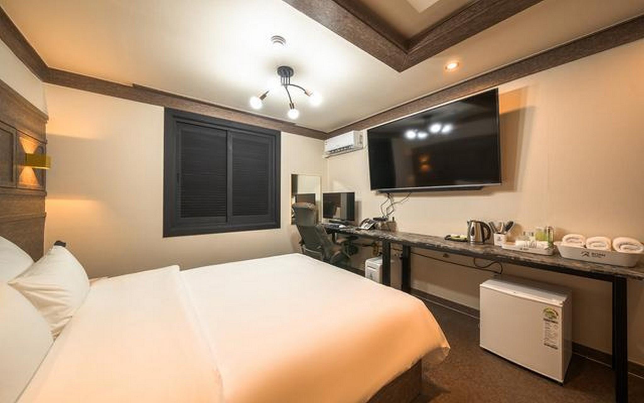 군산 리본 호텔 (Gunsan Ribbon Hotel)