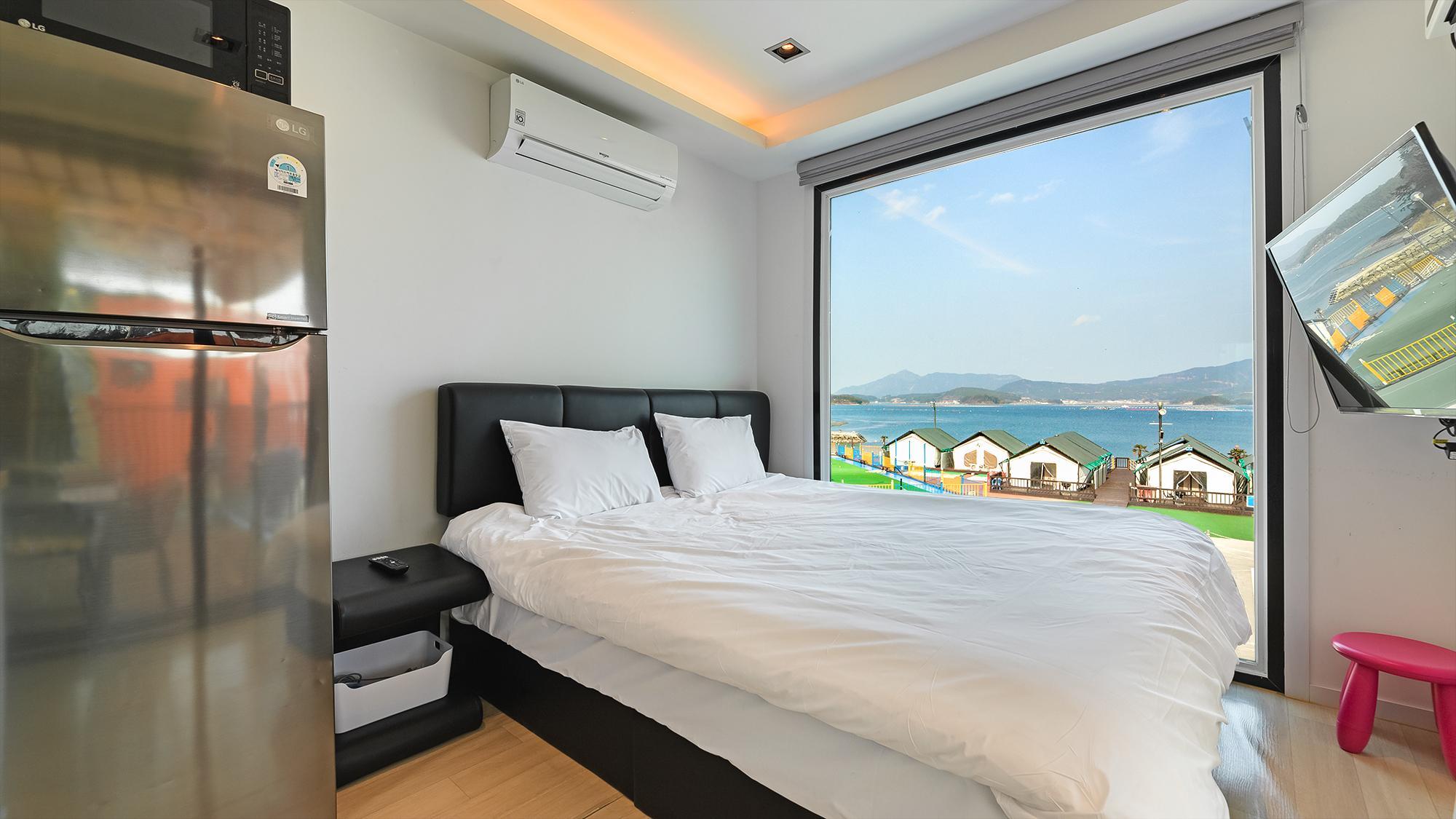 고성 블루웨일 글램핑 (Goseong Bluewhale Glamping)