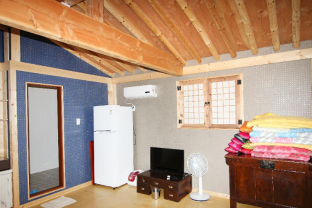 구례 운조루막둥이 한옥스테이 (Gurye Unjoru Makdungi Hanok Stay)