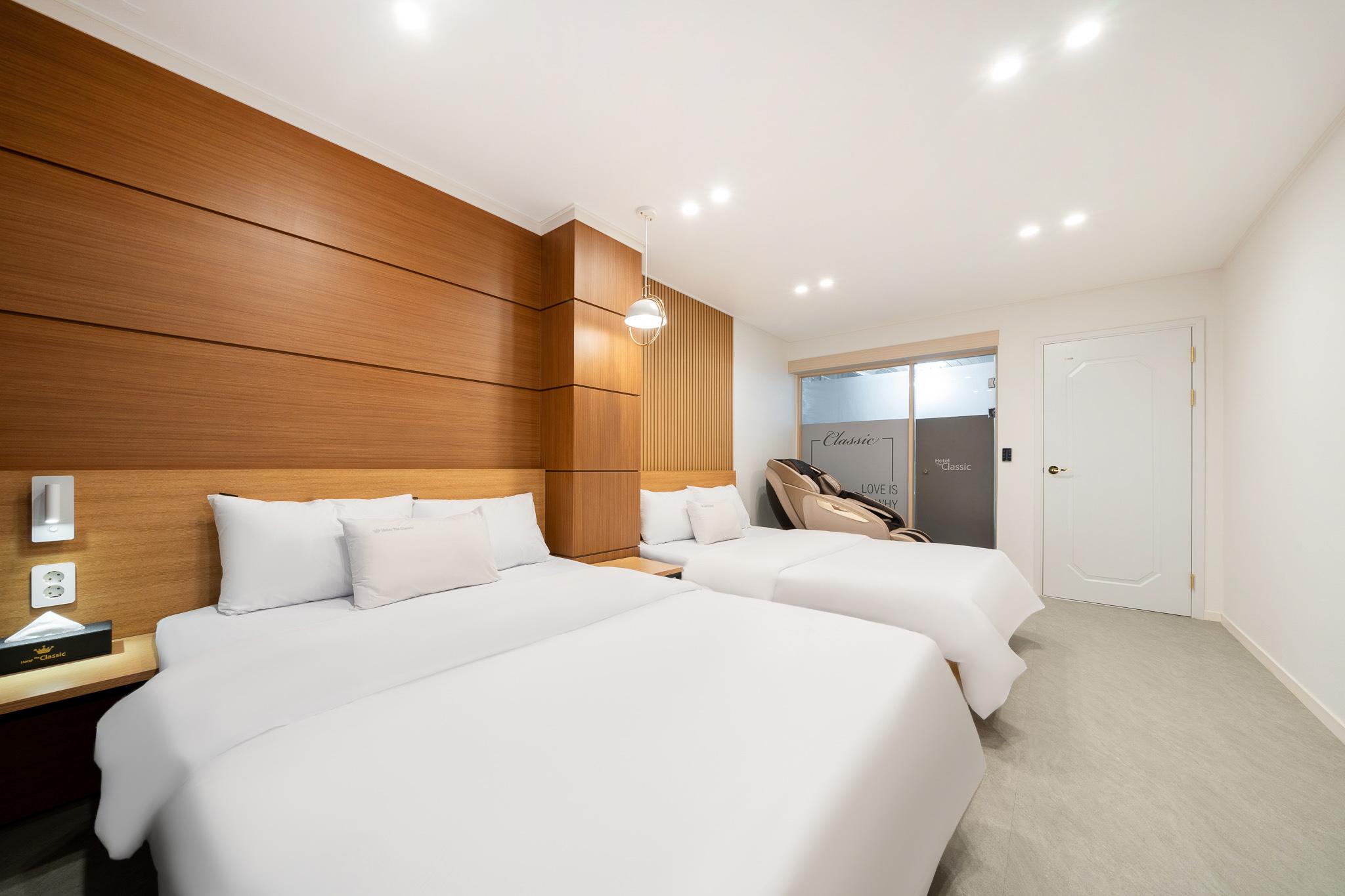 여수 호텔 더 클래식 (Yeosu Hotel The Classic)