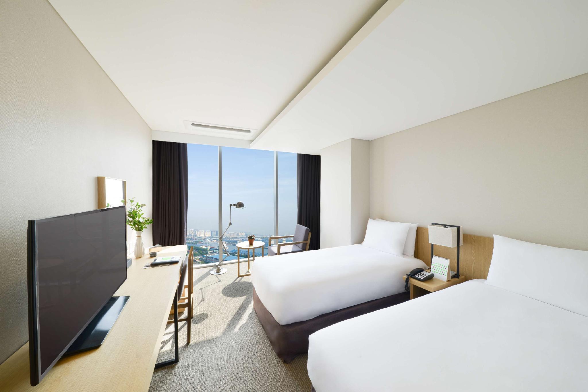 하버 파크 호텔 (Harbor Park Hotel)