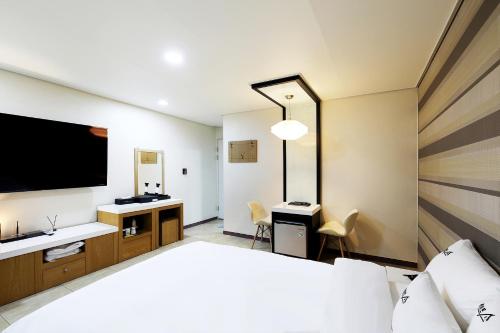 전주 화이트 관광 호텔 (White Tourist Hotel)
