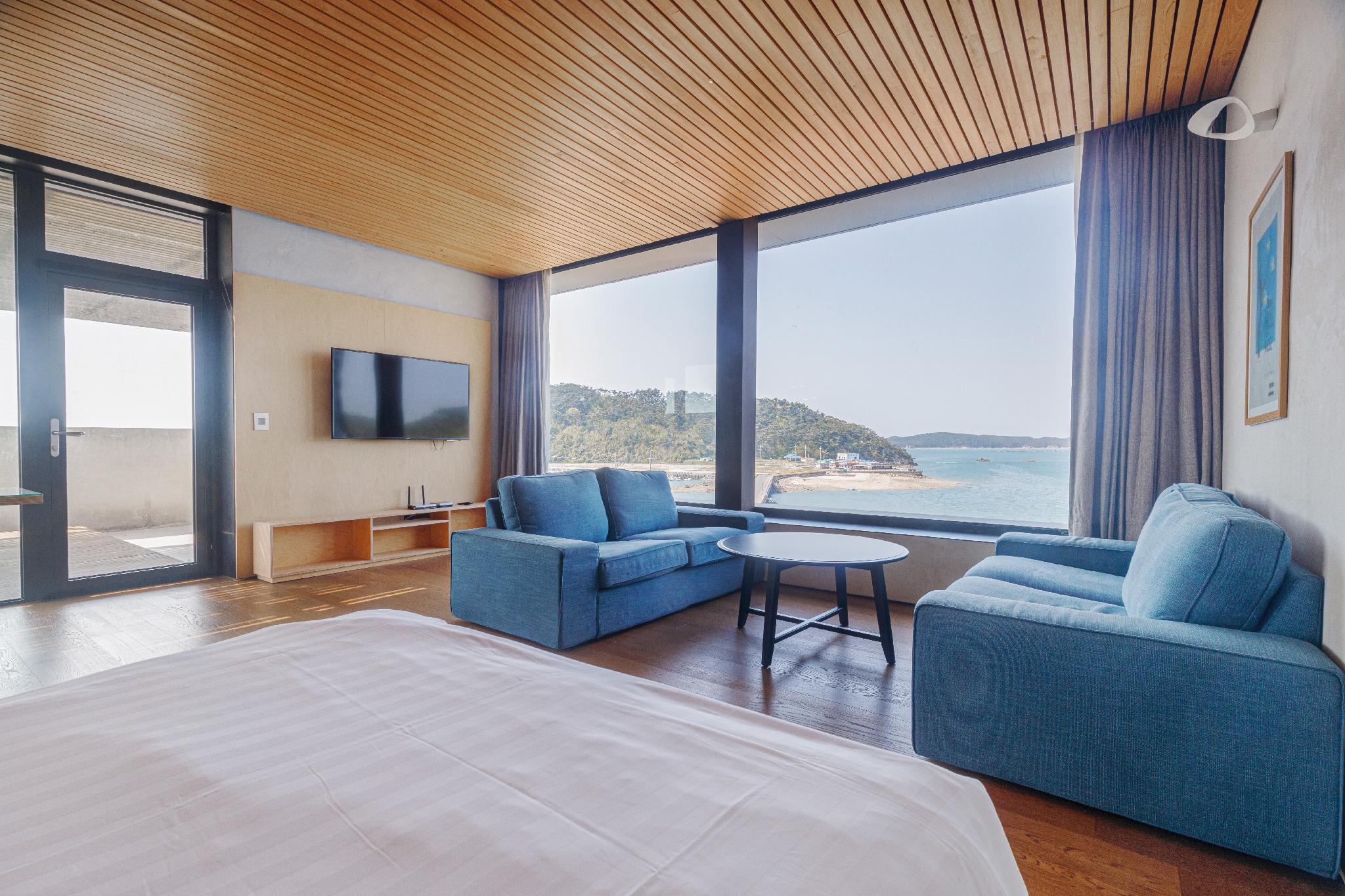 태안 비치 리조텔 (Taeahn Beach Resortel)