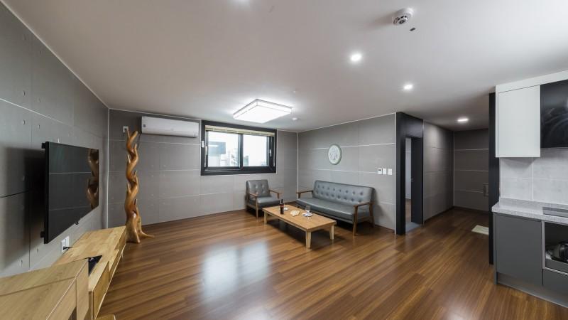 울진 블루아라펜션 (Uljin Blue Ara Pension)
