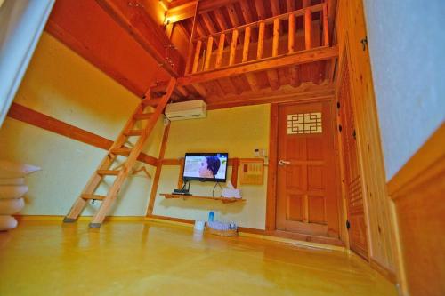 한옥고택 고을 (Hanok Gotaek Goeul)
